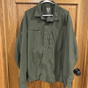 Mountain Hardwear Men’s XL Lightweight Hiking Fishing Shirt Olive Green Nylon